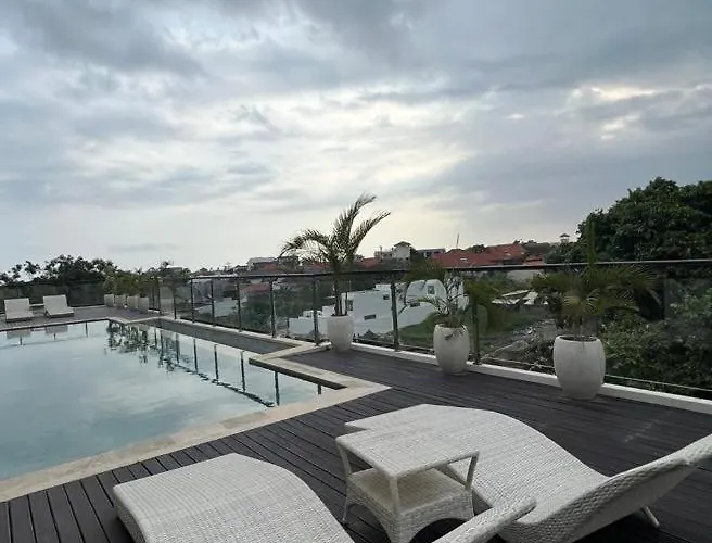 Penthouse Berawa - アパート チャングー