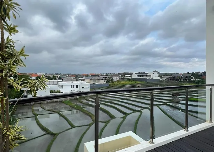 Penthouse Berawa - *