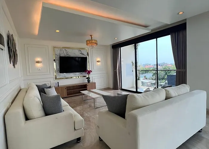Penthouse Berawa - *